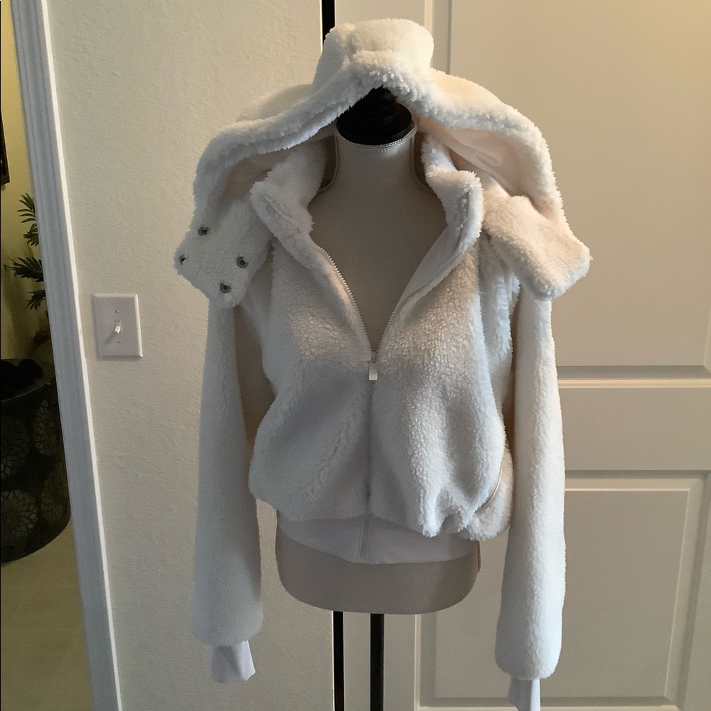 also yoga Foxy Sherpa Jacket - NWT!